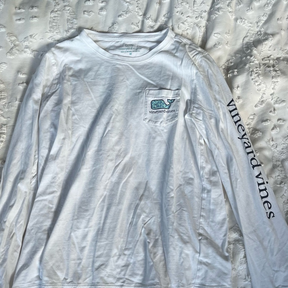Vineyard Vines White Long Sleeve Tee with Logo